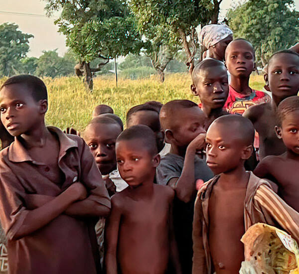 El pozo de agua que, gracias a AUARA, ha cambiado la vida de más de 12.000 personas en Tatale (Ghana)