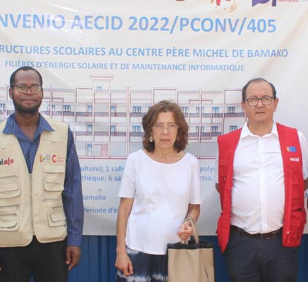 Una delegación de la AECID visita el Centro de Formación Profesional Salesiano Père Michel de Bamako (Malí)